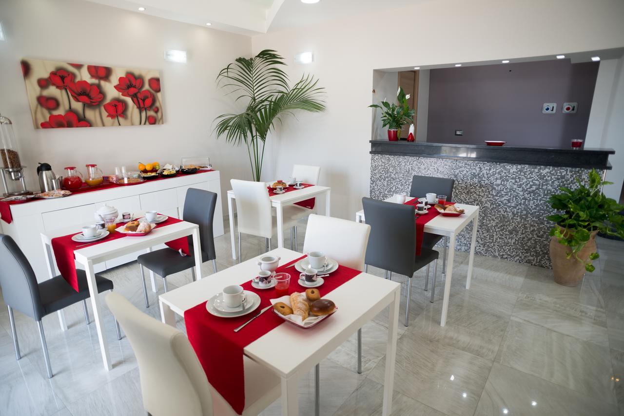 Riva Del Sol Bed & Breakfast Santa Teresa Di Riva Exterior photo
